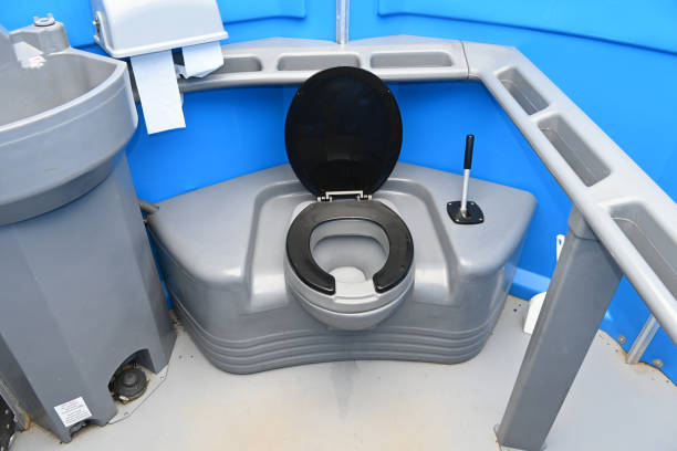Affordable portable toilet rental in Rainbow, CA